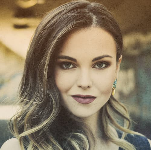 Brunette woman looking directly into the camera